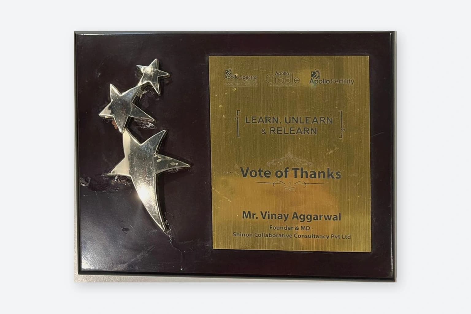 Apollo Vote of Thanks plaque presented to Mr. Vinay Aggarwal