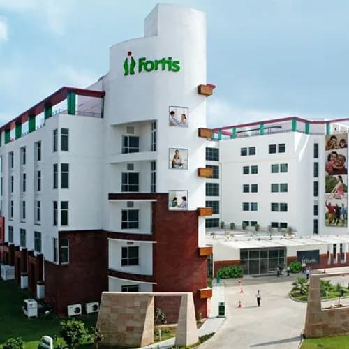 Fortis Hospital, Shalimar Bagh hospital in Shalimar Bagh, New Delhi